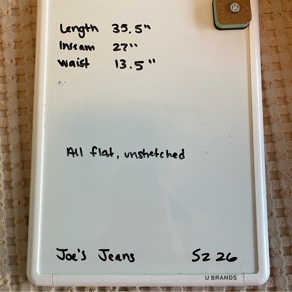 Joe’s Jeans in Sz 26 - Picture 9 of 10